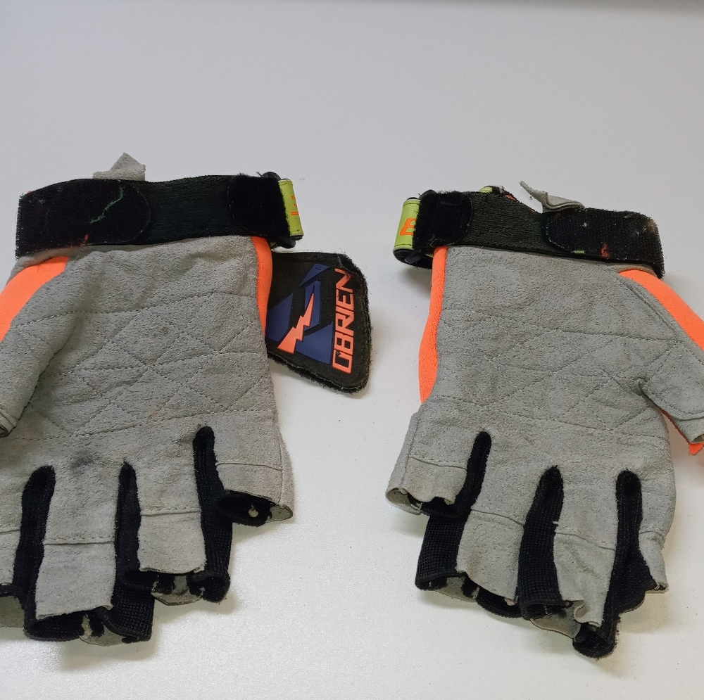 Obrien gloves🌸